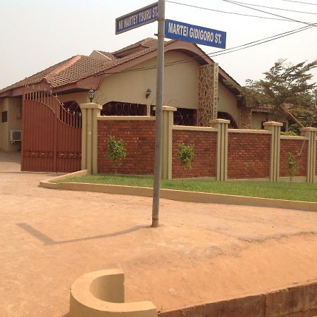 Benconi Lodge Accra Eksteriør billede
