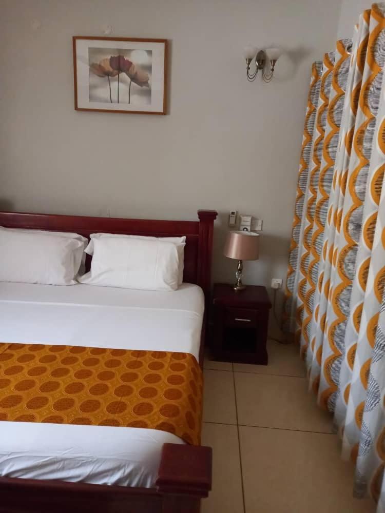 Benconi Lodge Accra Eksteriør billede