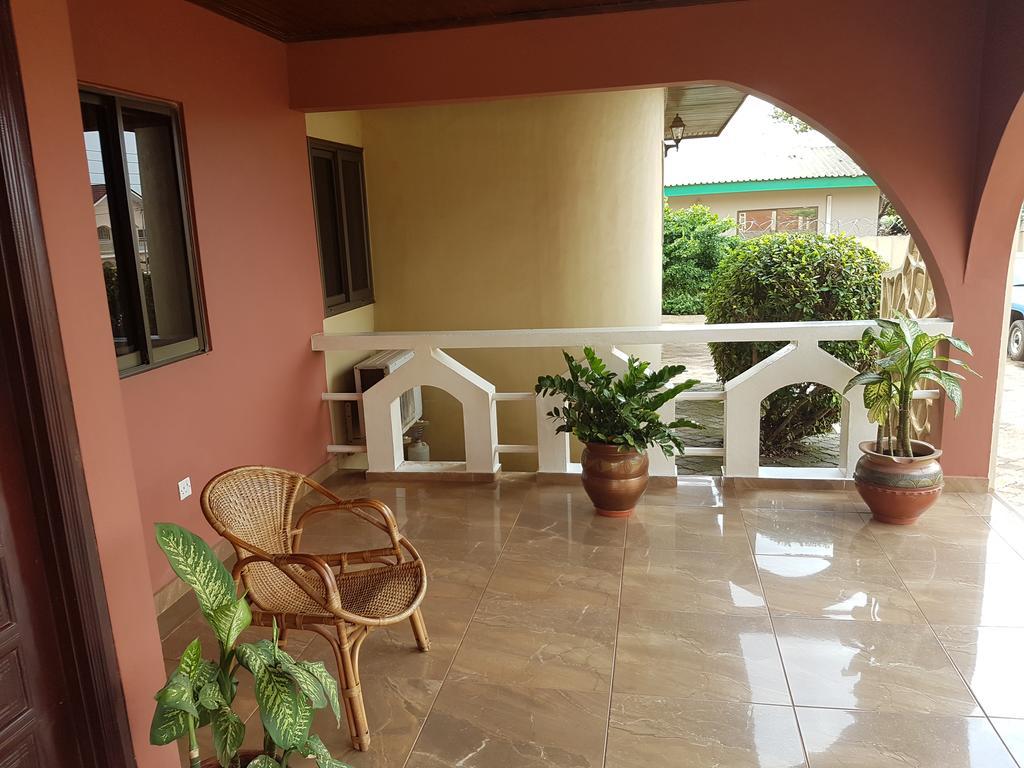 Benconi Lodge Accra Eksteriør billede